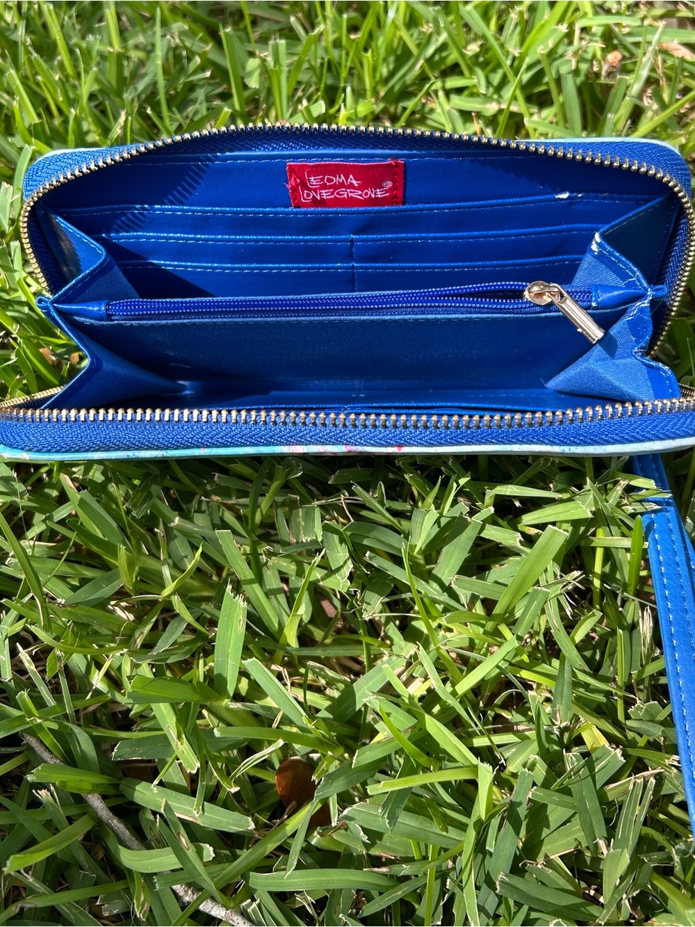 Leoma Lovegrove "Beach'N Ride" Zipper Wallet - Picture 8 of 8